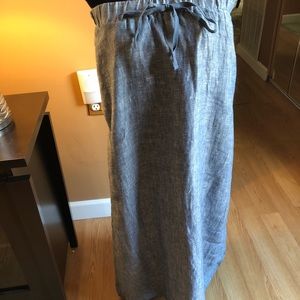 Max Studio maxi skirt size small.